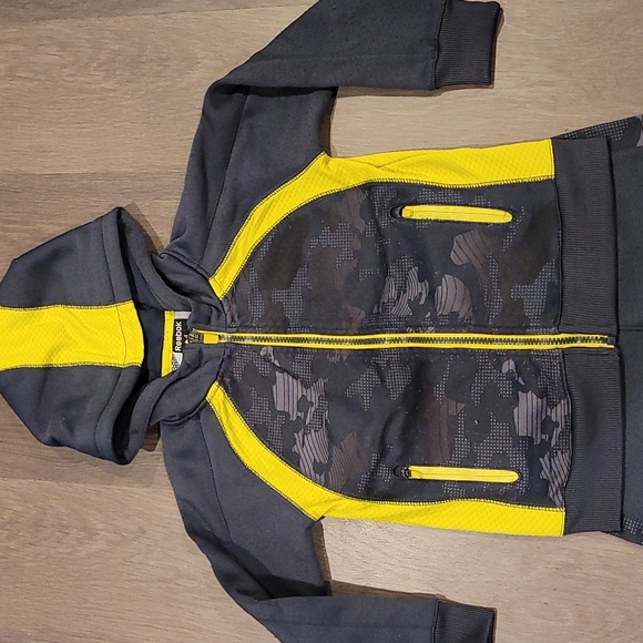 Reebok Gray & Yellow Sweatsuit Size 4 - Picture 2 of 4